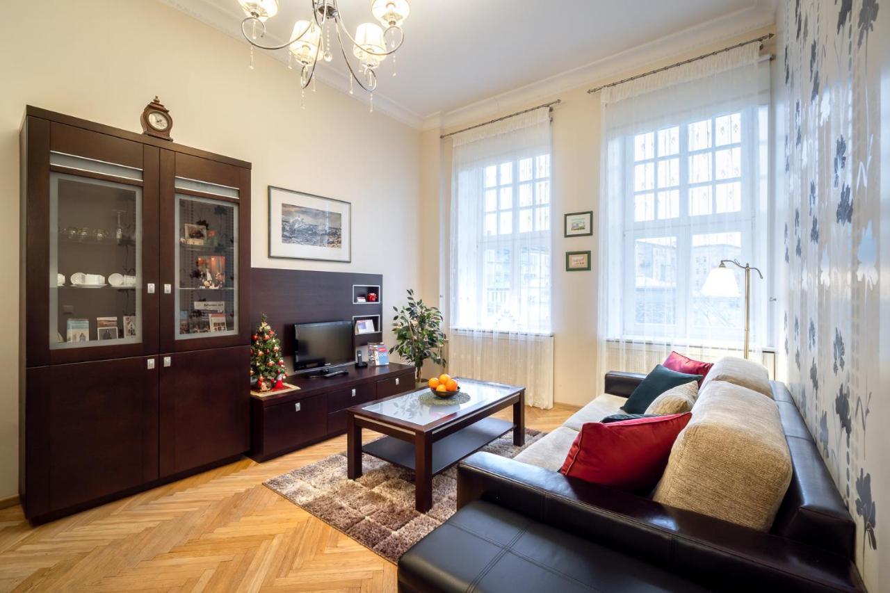Classic Apartments In Old Town ทาลลินน์ ภายนอก รูปภาพ